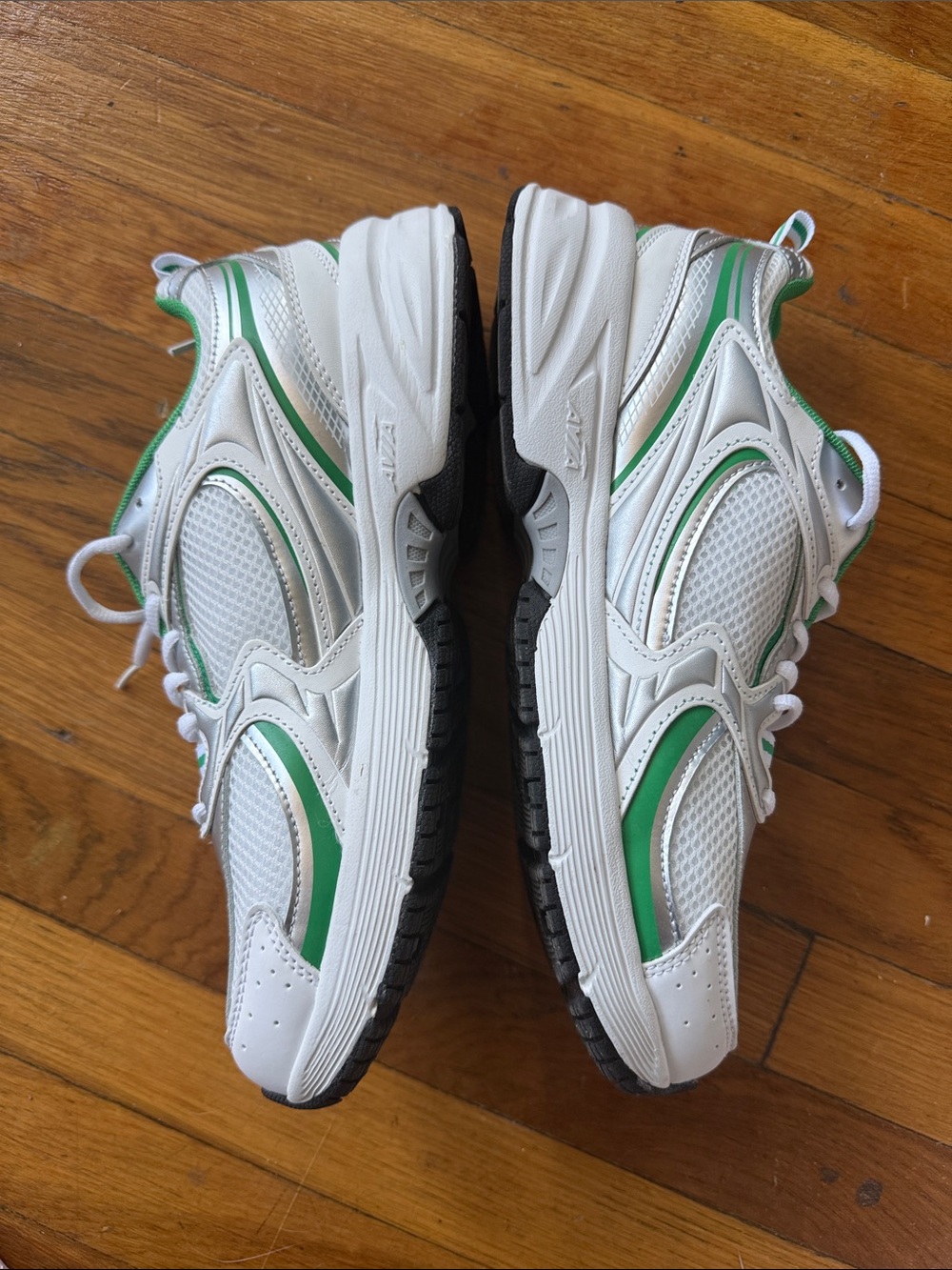 Avia Green Fabric Upper Shoe